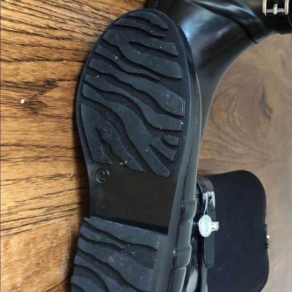 Michael Kors girls rain boots! Not worn size 2 blk - Picture 7 of 8